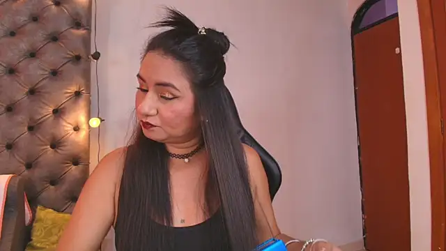 Luna021_1 Chat XXX in diretta