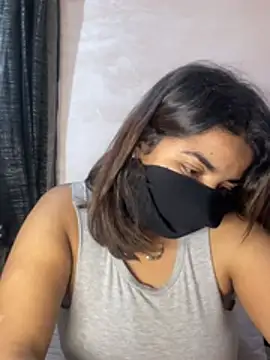 Louli_ta's Live XXX Chat