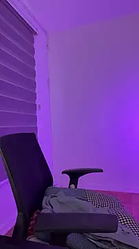 Chat +18 de cinnamon_rosa ao vivo