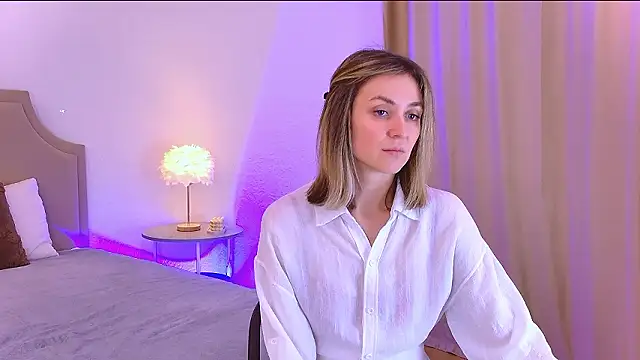 Chat +18 de EmeraldGlow ao vivo