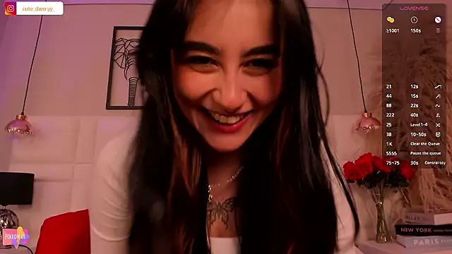 XXX chat uživo modela cute__cherry_