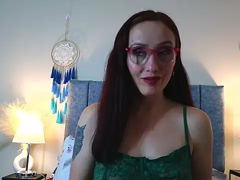 IberianMoonMK's Live XXX Chat