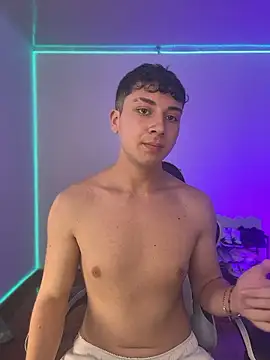 oliver_kyyのライブXXXチャット