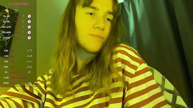 Chat +18 de kleya_ ao vivo