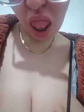 Boobshere-'s Webcam Show