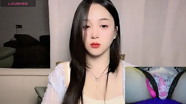 woaiqinqin Chat XXX live