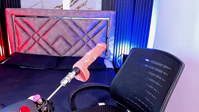 Almaablack's Live XXX Chat