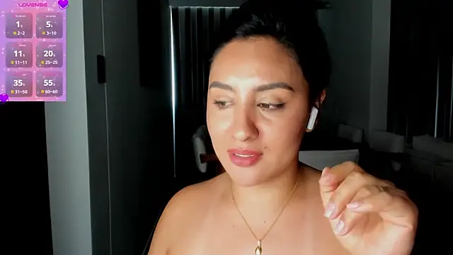 AnushaKumari live XXX chat