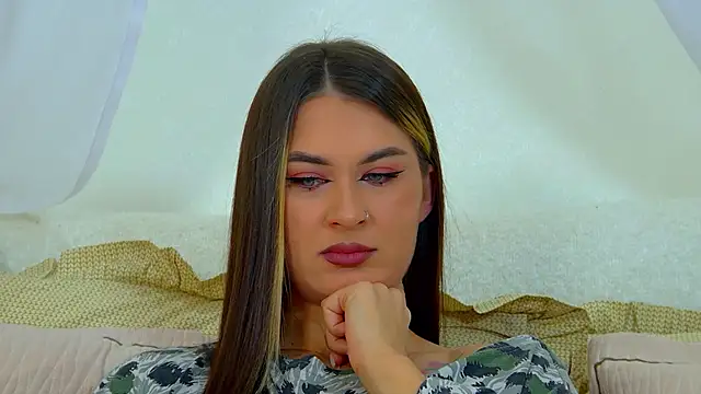 Chat +18 de RachelSimpson ao vivo