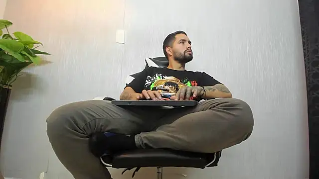 matteosantos Chat XXX live