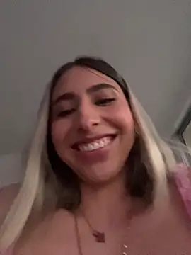 Онлайн чат XXX Ameellie