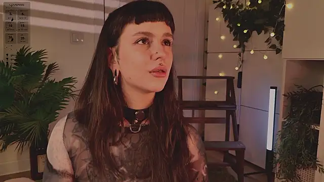 MichaellaMoonのライブXXXチャット