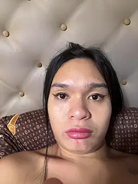 yourlovingperlita69's Webcam Show