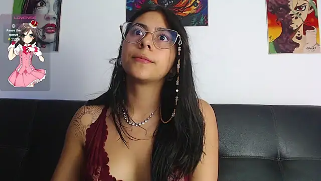 Laramucci's Live XXX Chat