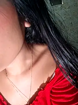 Sweed-virgin-pussy Show in webcam