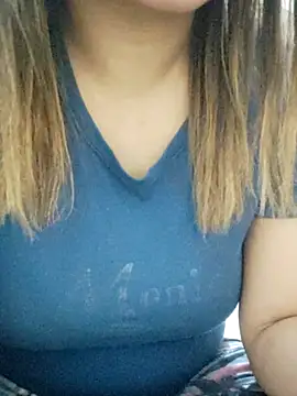 Chatroom XXX en direct de Tanha18