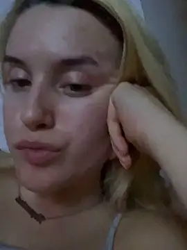 Chat +18 de BeatrixxAndLiam ao vivo