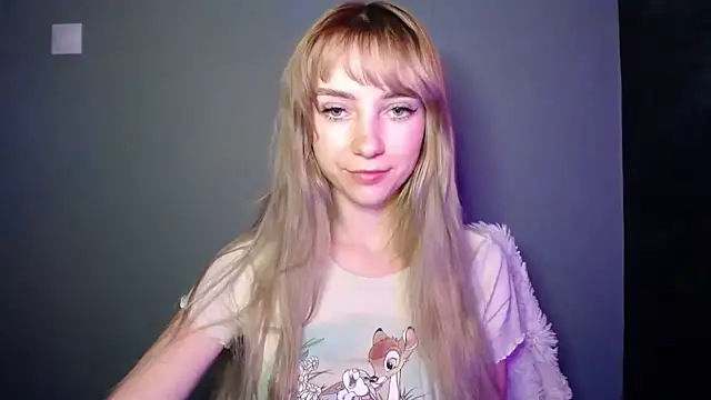 LuciaYoung's Live XXX Chat