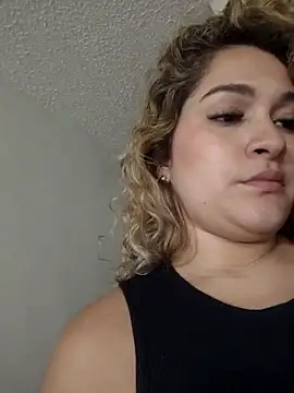 Sara_smiiith211 Live XXX Chat