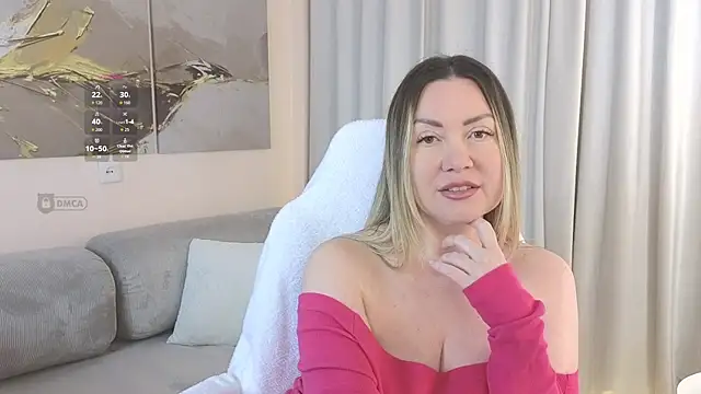 ElyaSoftTemptation's Live XXX Chat