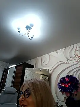 AvrilMillers' Live XXX Chat