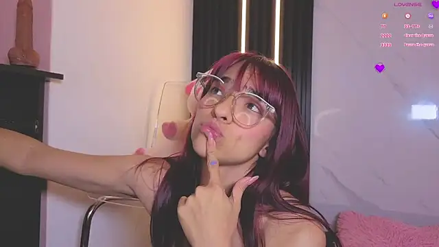 Scarlet_Red_'s Live XXX Chat