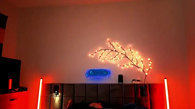 JordanShow Live XXX Chat