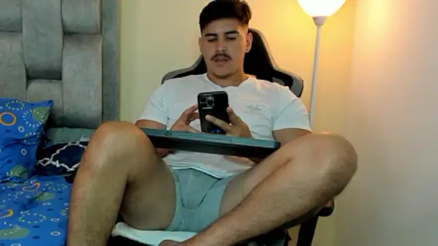 Chat XXX ao vivo de victor_vixen