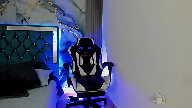 Chat XXX ao vivo de spicyslim_