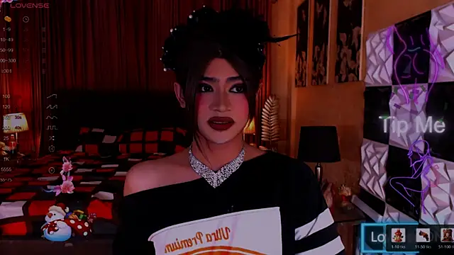 AthisaMooreTS Adlı Modelin Web Kamerası Şovu