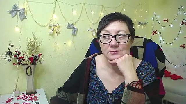 EmilyL0ve Live XXX-chat