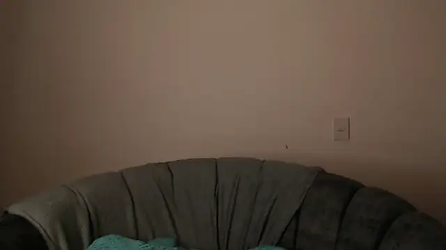 -Ivonnys Live XXX Chat