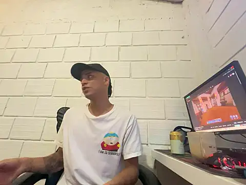 Chat XXX ao vivo de Max_TheHorseDick