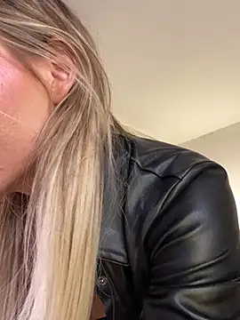 MistressMommyKate Webcam Show