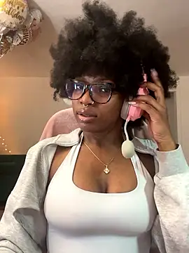 mochamimi élő XXX-chatje