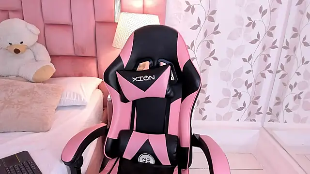 EllaEvanz Live XXX Chat