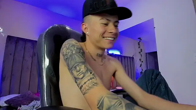 Nascary_Fox: онлайн-секс-чат