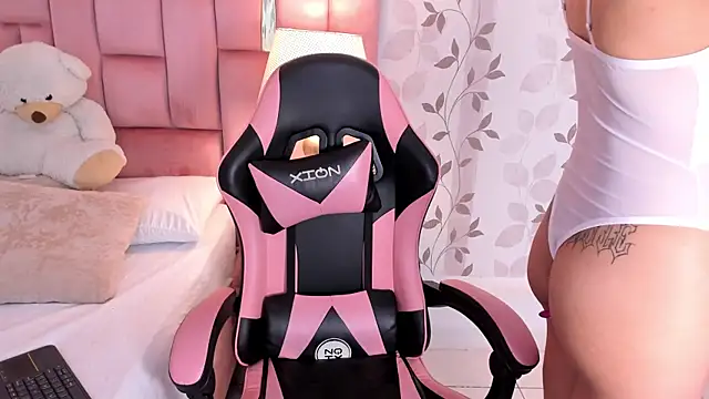 EllaEvanz – Naživo XXX chat