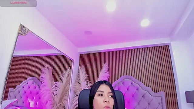 SelenaStonneのライブXXXチャット