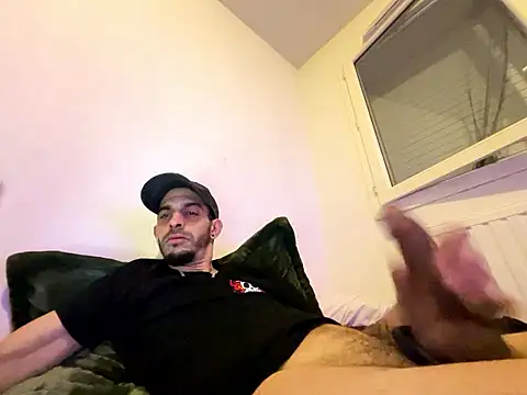 Rebeu313: απευθείας συνομιλία ΧΧΧ