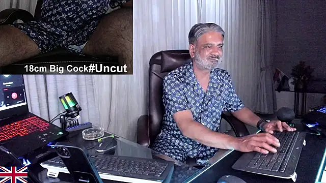 OnlineBossUK Live XXX Chat