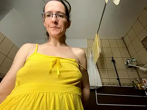 ___horny_mountain_girl_: απευθείας συνομιλία ΧΧΧ