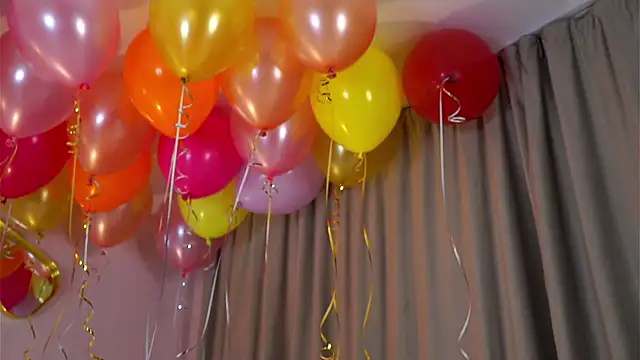 SunnivaCovil: απευθείας συνομιλία ΧΧΧ