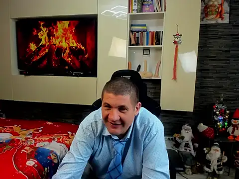 SpartacusDaddy48's Live XXX Chat