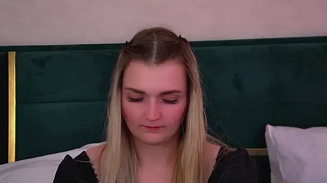 AnnyRaii's Live XXX Chat