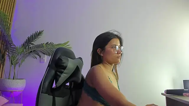 scarlett_rosse_x: απευθείας συνομι λία ΧΧΧ