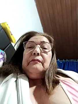 Онлайн чат XXX Vicky_Rosse