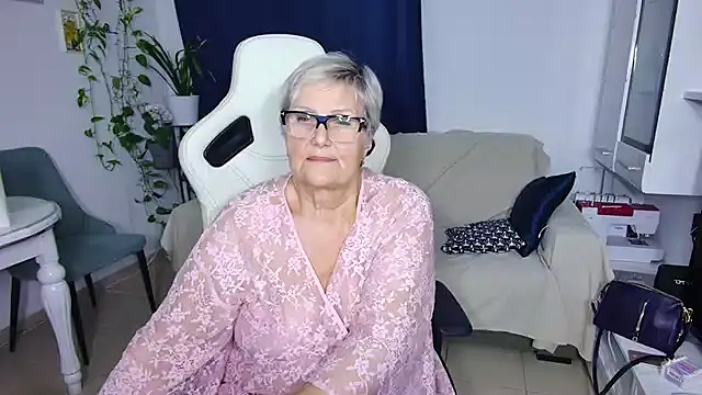 Selenna57's Live XXX Chat