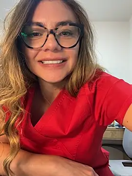 alicee16 লাইভ XXX চ্যাট