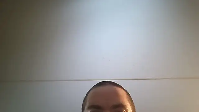 Bi_curious86's Webcam Show